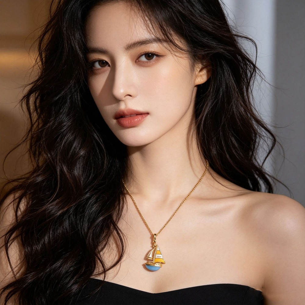 Initial Letter Necklace 18K Gold - Elegante Emaille-Halskette mit blauem Segelboot-Anhänger, frischer